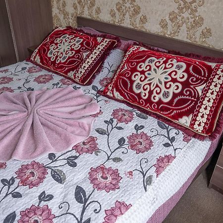 Guest House Jekshen Imeni Karla Marksa  Bagian luar foto