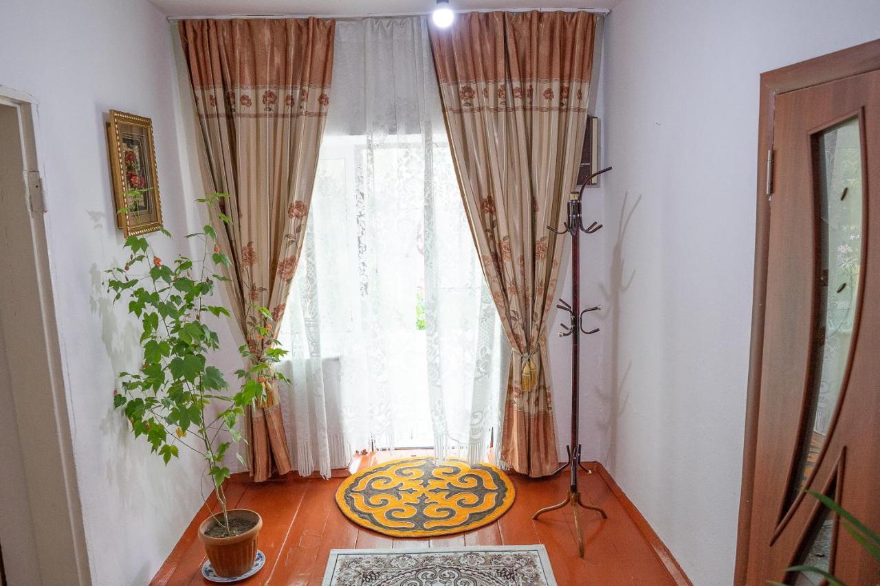 Guest House Jekshen Imeni Karla Marksa  Bagian luar foto