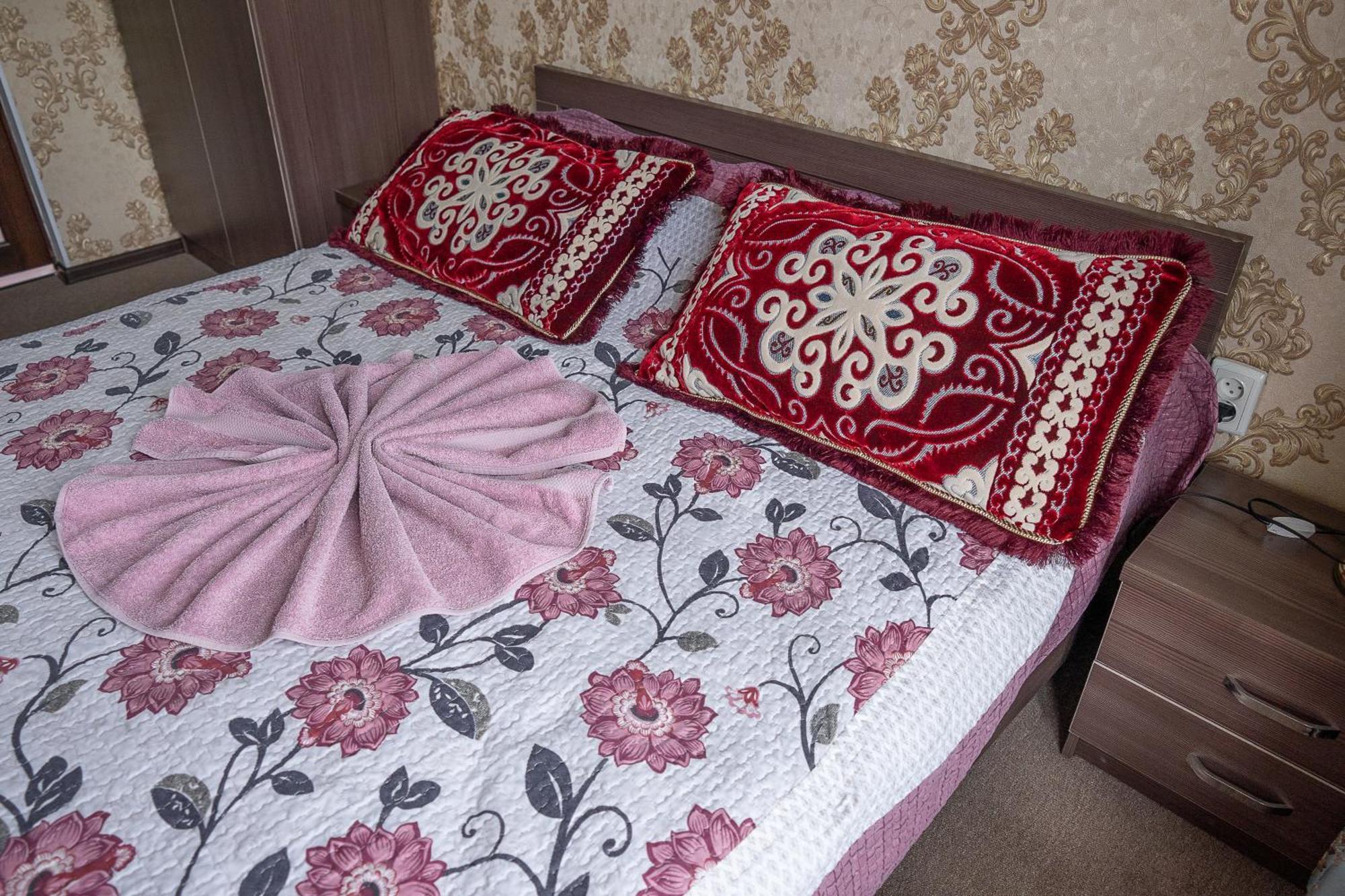 Guest House Jekshen Imeni Karla Marksa  Bagian luar foto