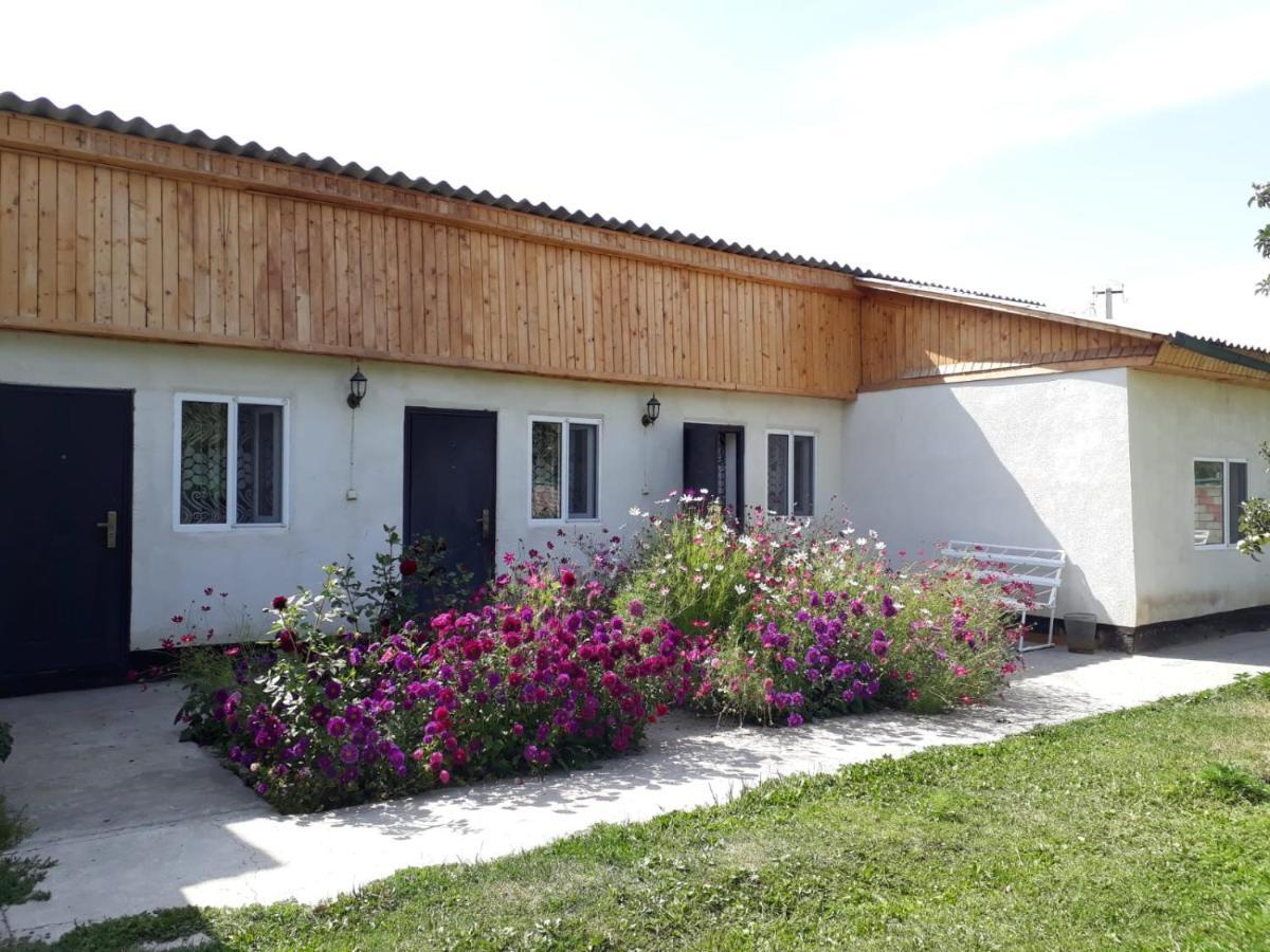 Guest House Jekshen Imeni Karla Marksa  Bagian luar foto